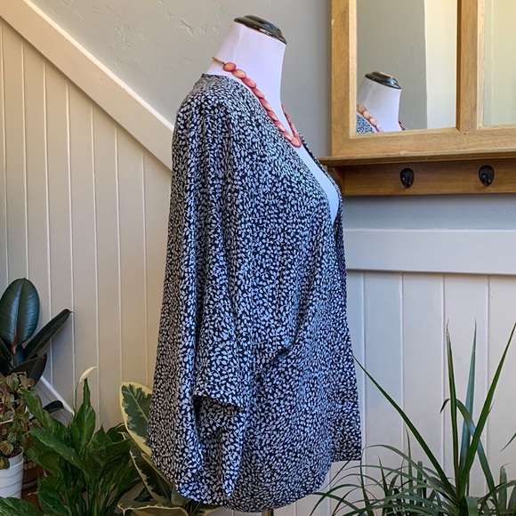 NWT Jigsaw Ditsy Leaf Silk Cape in Blossom Blue - Picture 11 of 15